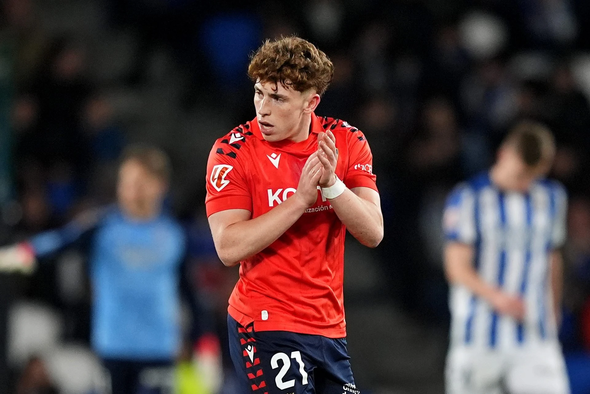 AS Roma submits significant personal terms offer for Osasuna star Victor Munoz